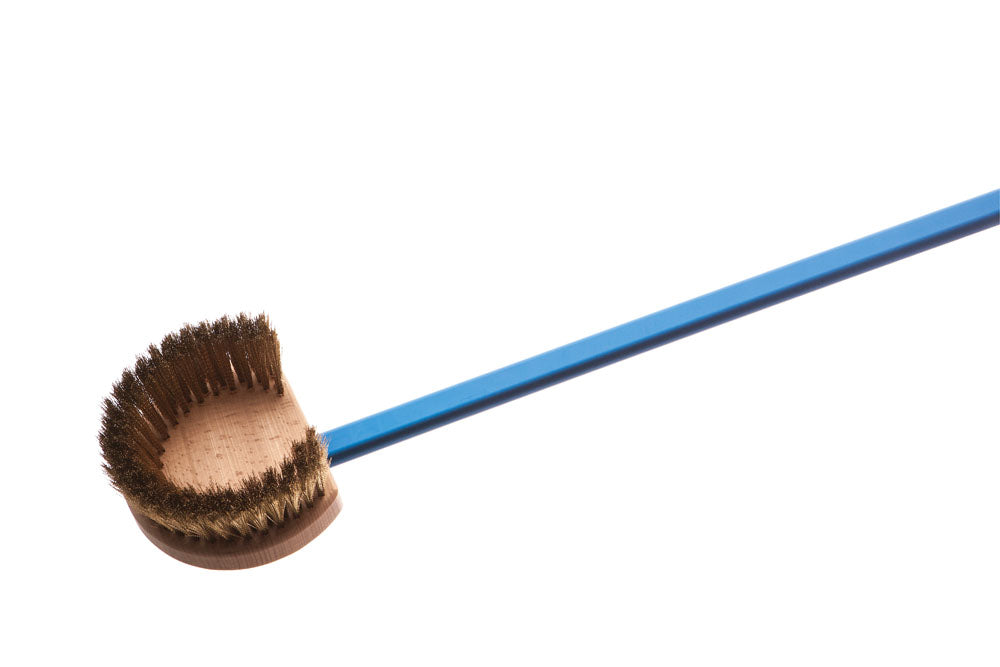 Argheri Gi.Metal Azzurra 15cm / 6in Round Brass Bristle Brush, 150cm handle front view